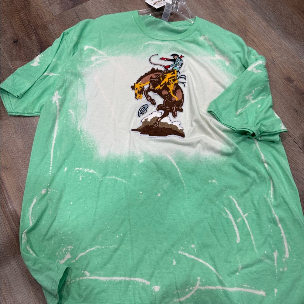Men's Green Graphic T-Shirt